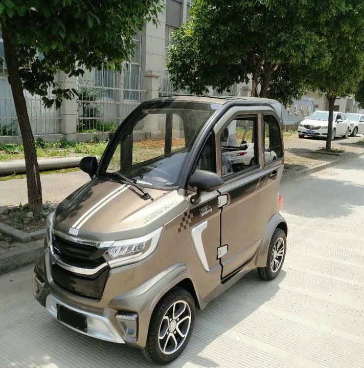 Factory Wholesale 2000W Small New Energy Adult Vehicle Low-Speed Four-Wheel Electric Car Three Seats Urban Commute 45km/h