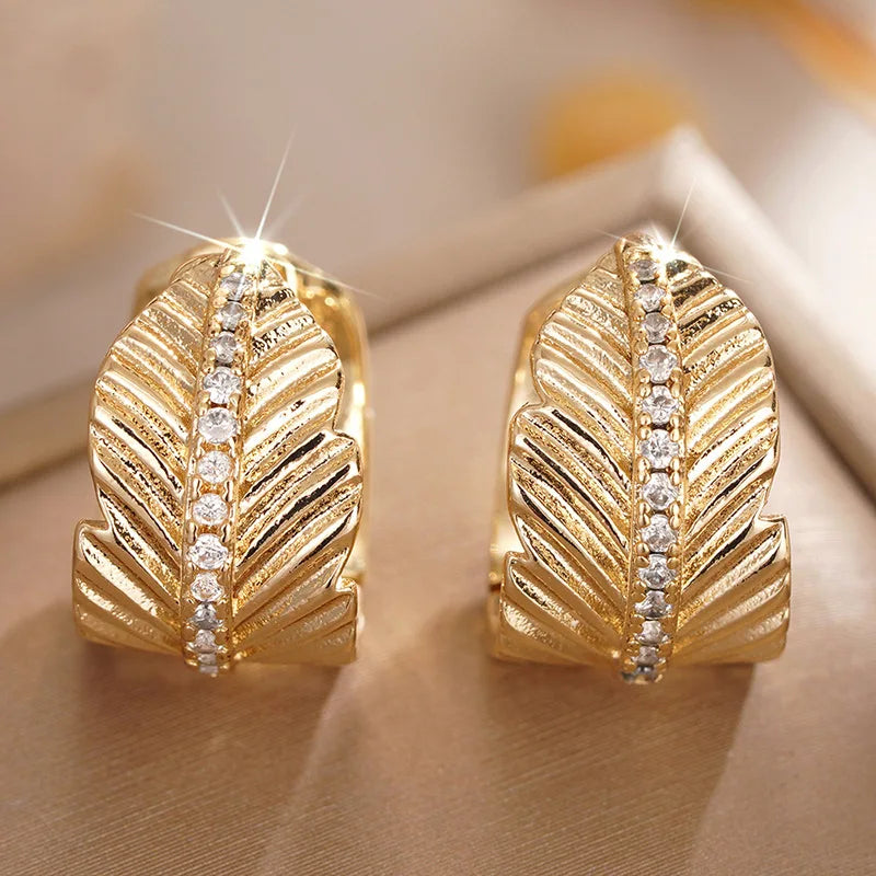 E4482 Golden Feather Stud Earrings With Round Crystal Channel Setting For Women Classic Fashion Jewelry