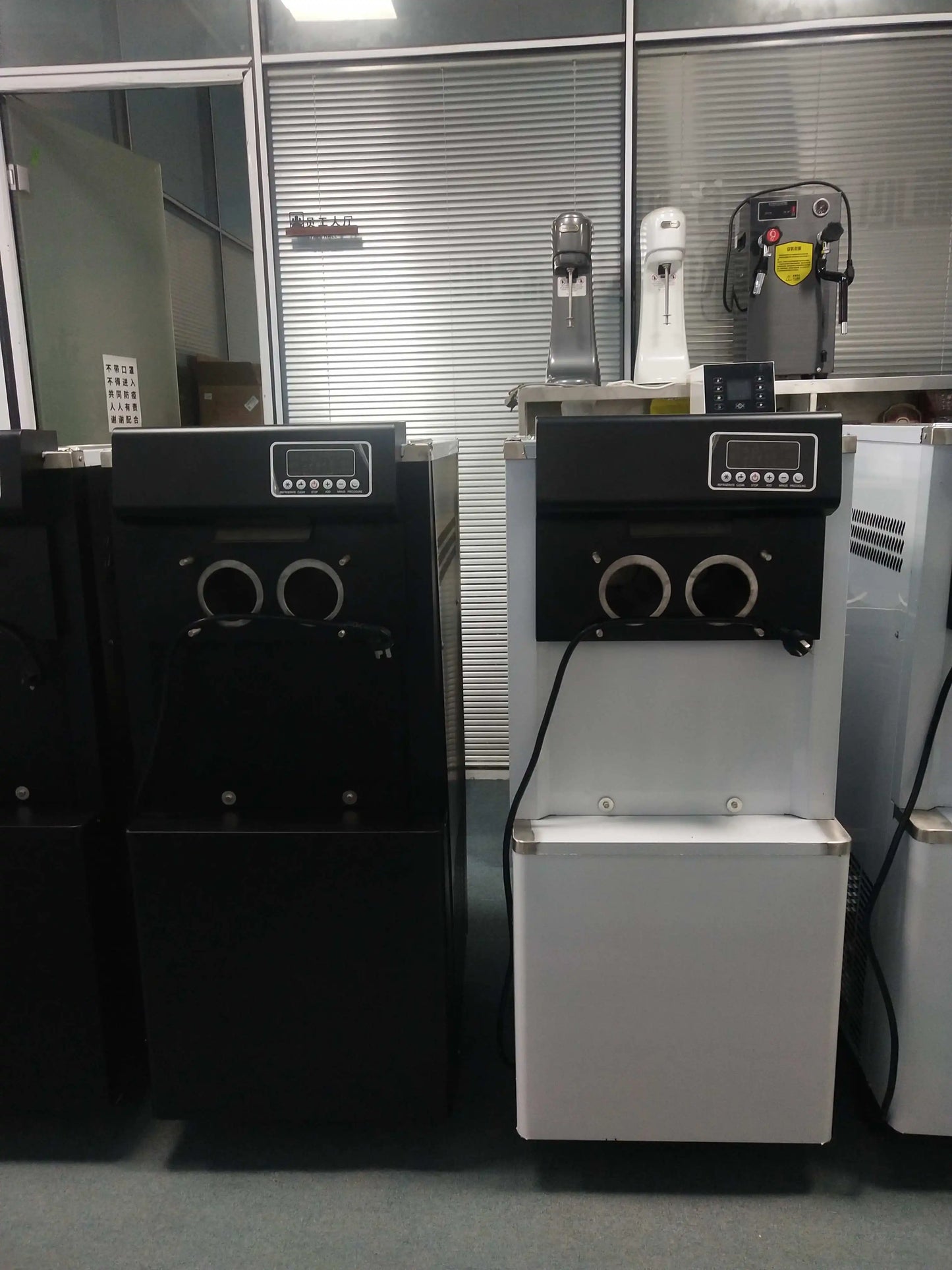 3-Flavor Soft Serve Ice Cream Machine Ideal for Small Businesses | Commercial Ice Cream Machine