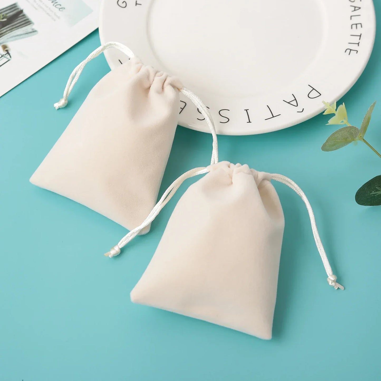 5Pcs Velvet Jewelry Small Pouches for Valentine's Day Marriage Party Gift Display Packing Bag Earrings Rings Organizer Bag