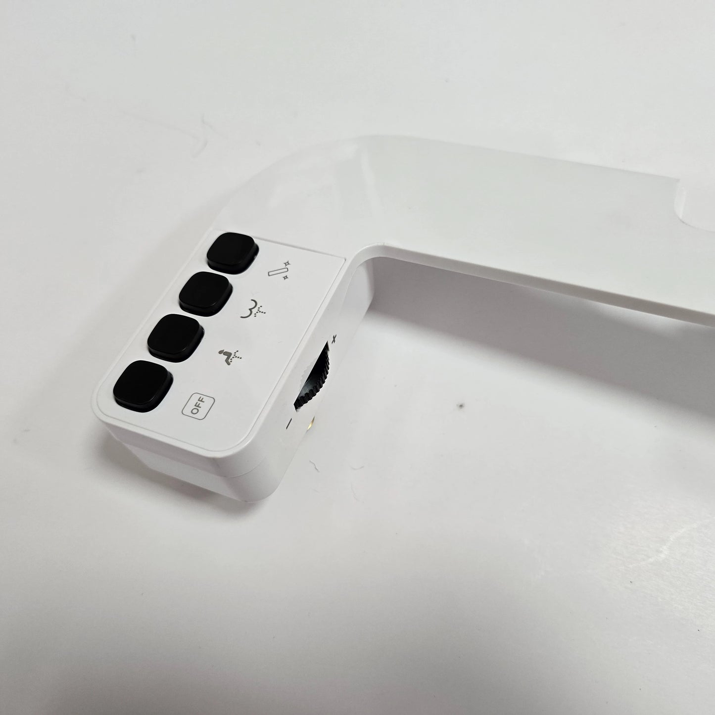 Newly Upgraded Sanitary Ware with Double Nozzles for Feminine Wash Device