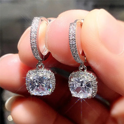 E3096 White Gold Diamond Earrings Cushion Cut D Color Wedding Women's Classic Style