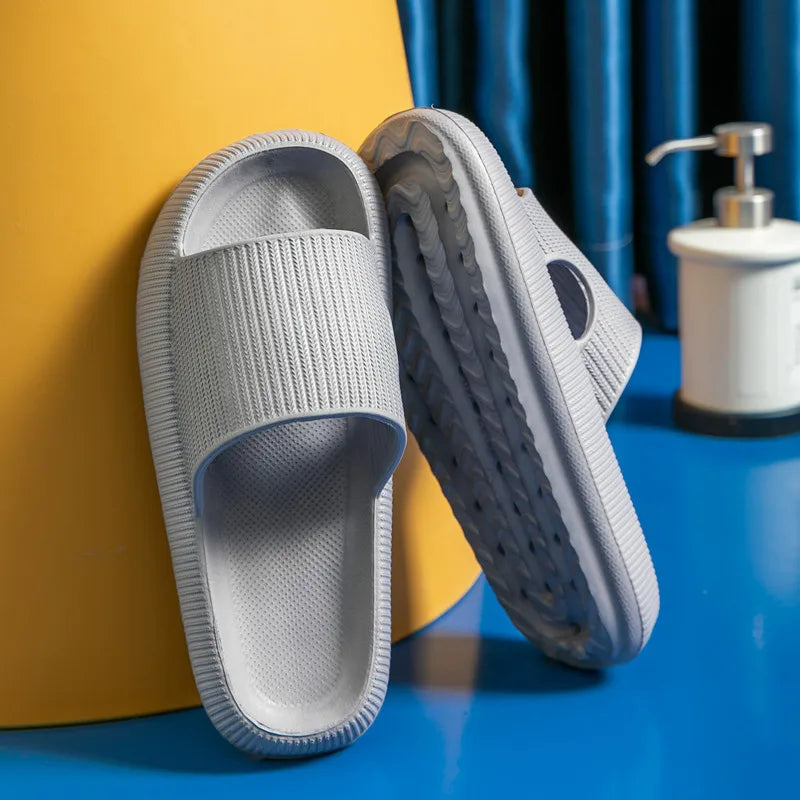 Hot Best Selling Products 2026 Women Thick Platform Summer Indoor Beach Pillow Slides House Cushion Cloud slippers Custom Logo