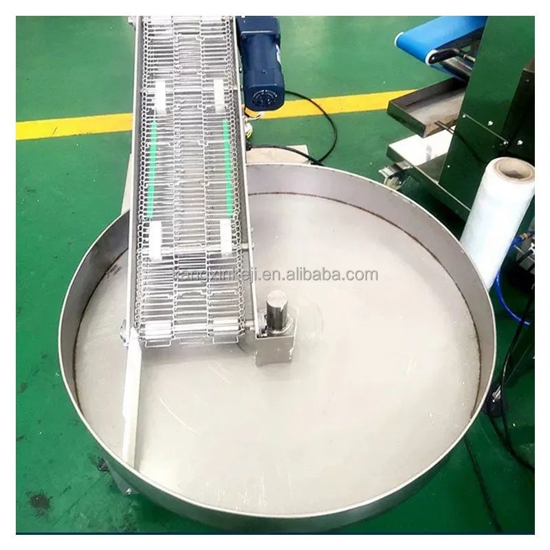 High Quality Dry Crumb Automatic Rotary Table Sesame Bread Crumbs Coating Machine