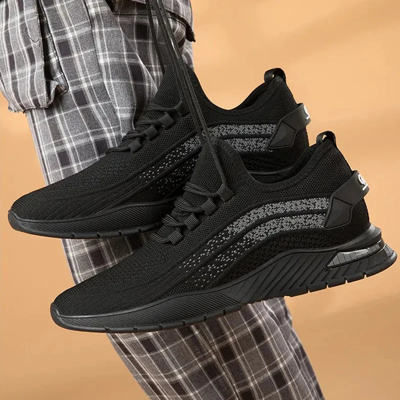 High Quality Fashionable Sports Leisure Shoes Breathable Flying Weave Soft Soled Outdoor Casual Shoes