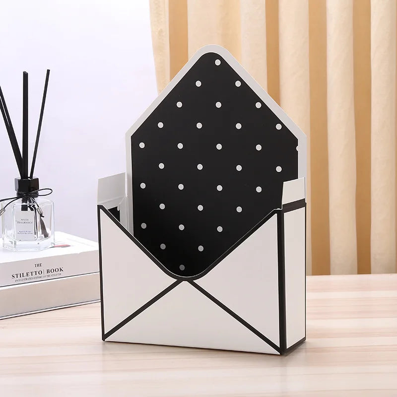 Yiwu China Suppliers Cheap Wholesale Folding Envelope Type Cardboard Paper Luxury Envelope Flower Packing Box for Mother's Day