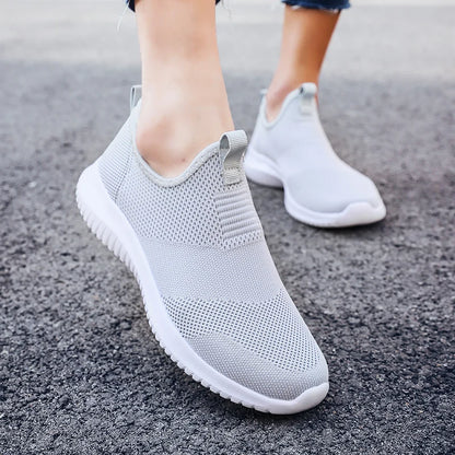 New Arrival Lightweight Slip-On Running Shoes for Couples Breathable Knit with Flexible Toe Air Cushion Cushioning Features