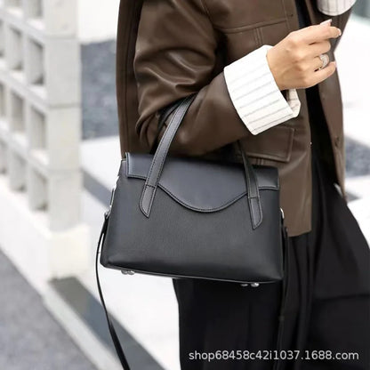 Popular Crossbody GENUINE Leather Handbag Women Sling Bag Fashion Cover Unique Clutch Shoulder Bag