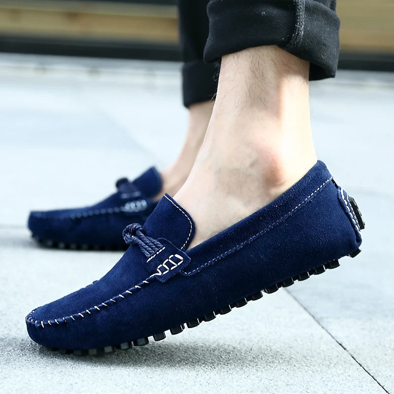 Size 38-46 Flat Suede Leather Moccasin Boat Shoes Breathable and Anti-Slip Driving Loafer for Men Winter Appropriate