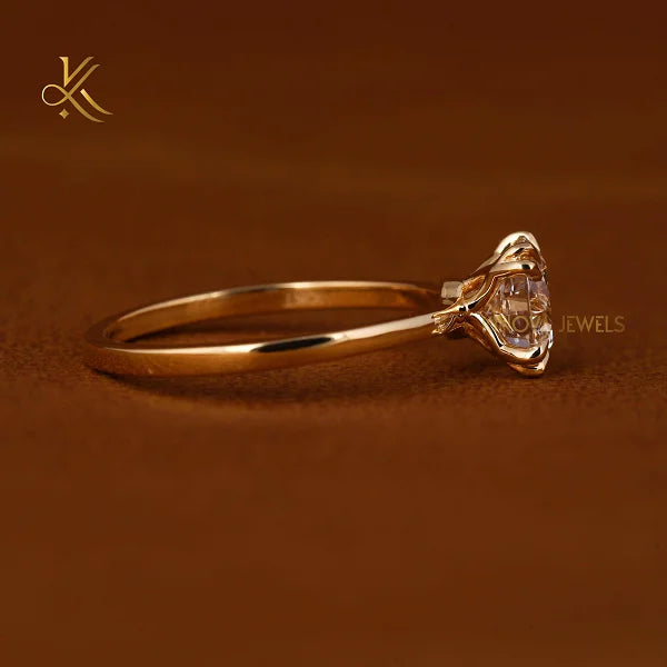 Luxurious Classic Lab Grown Diamond Wedding Band with 14K Gold Plating Silver 1.5-2.0 Carat IGI Certified for Couples