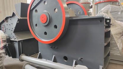 COPPERN 1-3 Tons Per Hour Mobile Stone Jaw Crusher Pe150 X 250 with AC Motor and Bearing for Quarry Mining High Productivity
