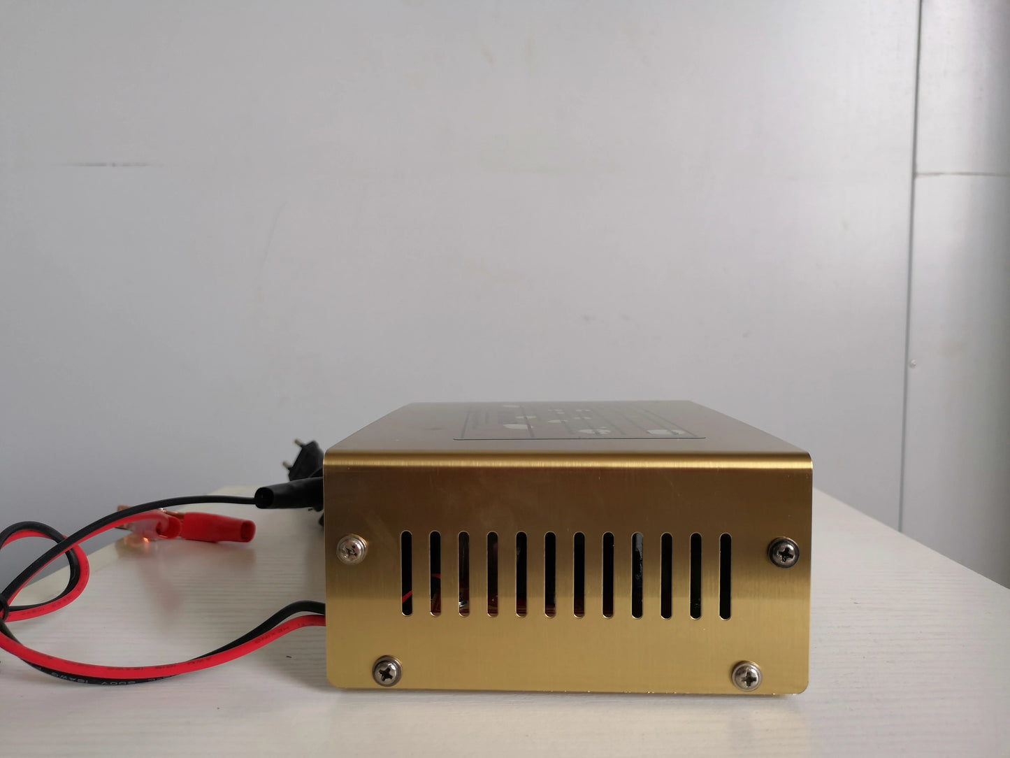 12 Volt Lead Acid Battery Charger