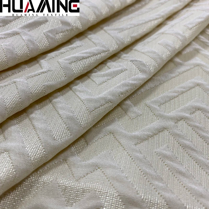 High Quality Jacquard Yarn Dyed Fabric Geometry Patterns Anti-Static Wholesale Sofa Upholstery with Woven Technique