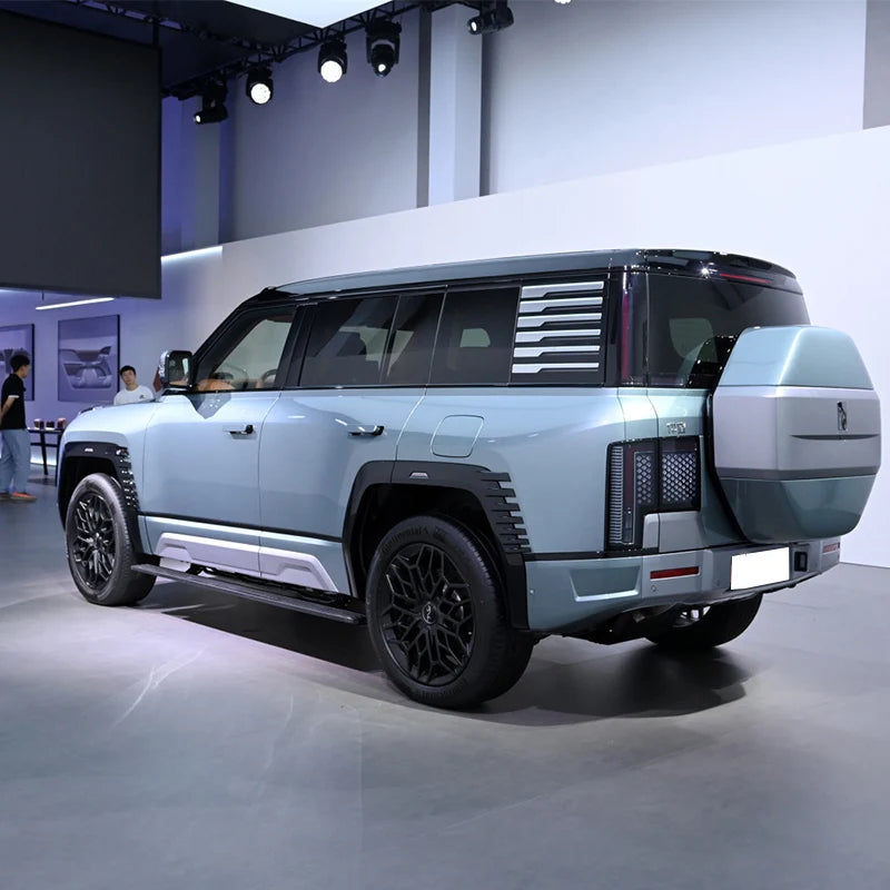Deposit 2024 BYD Yangwang U8 Luxury Four Motor 4wd Byd U8 Hybrid SUV New Energy Vehicles Electric Car