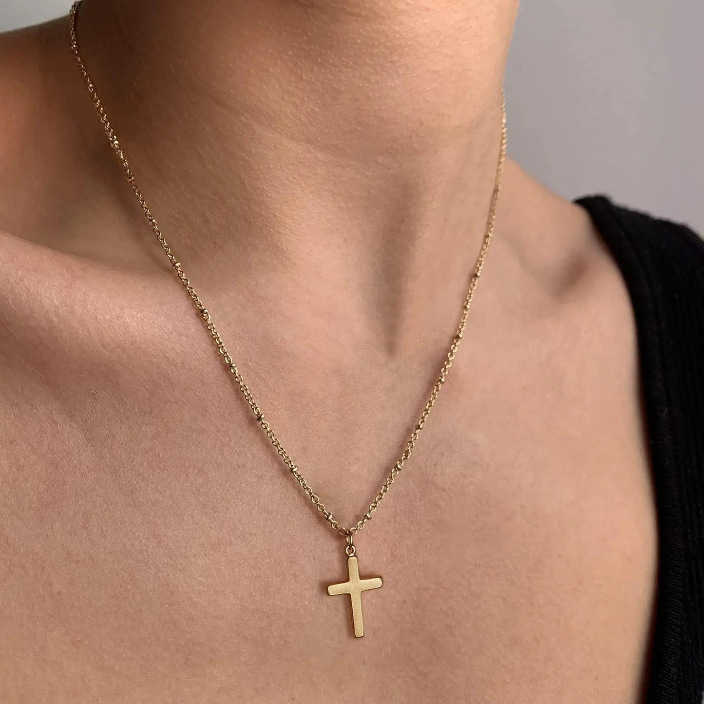 Refined Chic Hypoallergenic 18K Gold Plated Stainless Steel Cross Necklace with Adjustable Chain Daily Wear