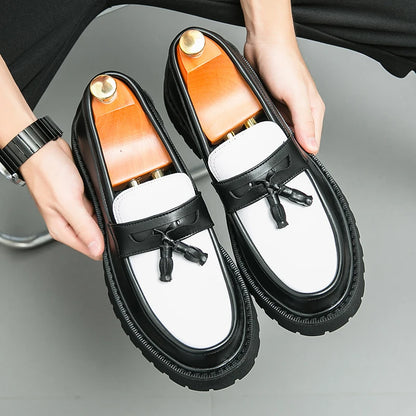 Thick Sole Classy Men Dress Shoes Black+White Color Handsome Wedding Tassels Loafer Shoes for Men