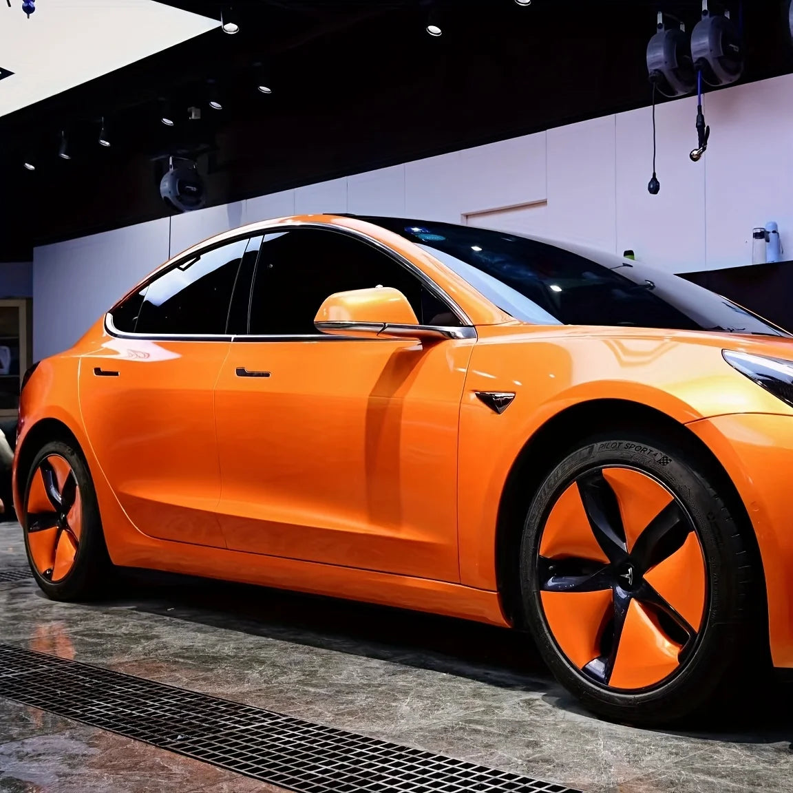 High-quality Pet Vinyl Film PET Iridescent Sunshine Orange Full Car Paint Wrapping Film 1.52 M* 18 m Stretchable Packaging