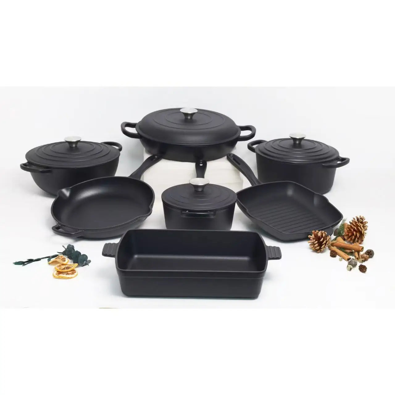 Custom 30CM Minimalist Kitchen Casserole Modern Enameled Cast Iron Pots Pans Induction Dutch Oven Made of Metal