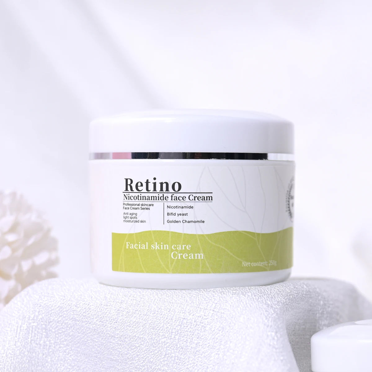 Anti-Aging Retinol  Anti Wrinkle Nicotinamide Whiten Face Cream Reduce Fine Lines Tighten and Whiten the Skin Facial Cream