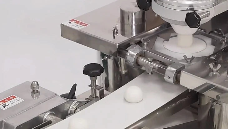 Factory Price Stainless Steel Multifunctional Small Mochi Ice Cream Machine