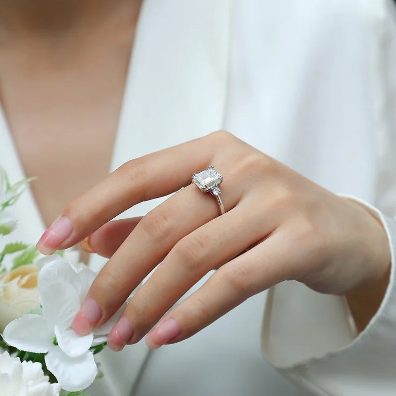 Luxury Female S925 Sterling Silver Moissanite Ring Women Emerald Cut Engagement Ring Fine Jewelry Ring