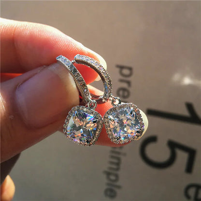 E3096 White Gold Diamond Earrings Cushion Cut D Color Wedding Women's Classic Style