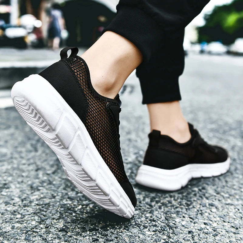 Large Size Men's Fashion Sports Shoes Breathable Mesh Cloth Upper with Soft Running MD Sole Lace-Up for Spring Summer Walking
