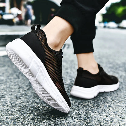 Large Size Men's Fashion Sports Shoes Breathable Mesh Cloth Upper with Soft Running MD Sole Lace-Up for Spring Summer Walking