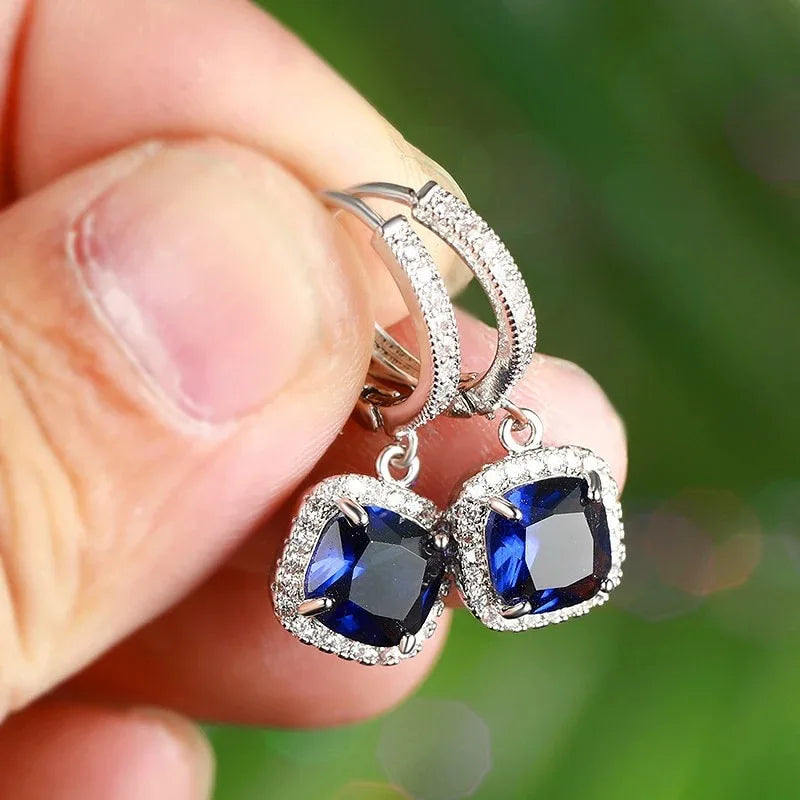 E3096 White Gold Diamond Earrings Cushion Cut D Color Wedding Women's Classic Style