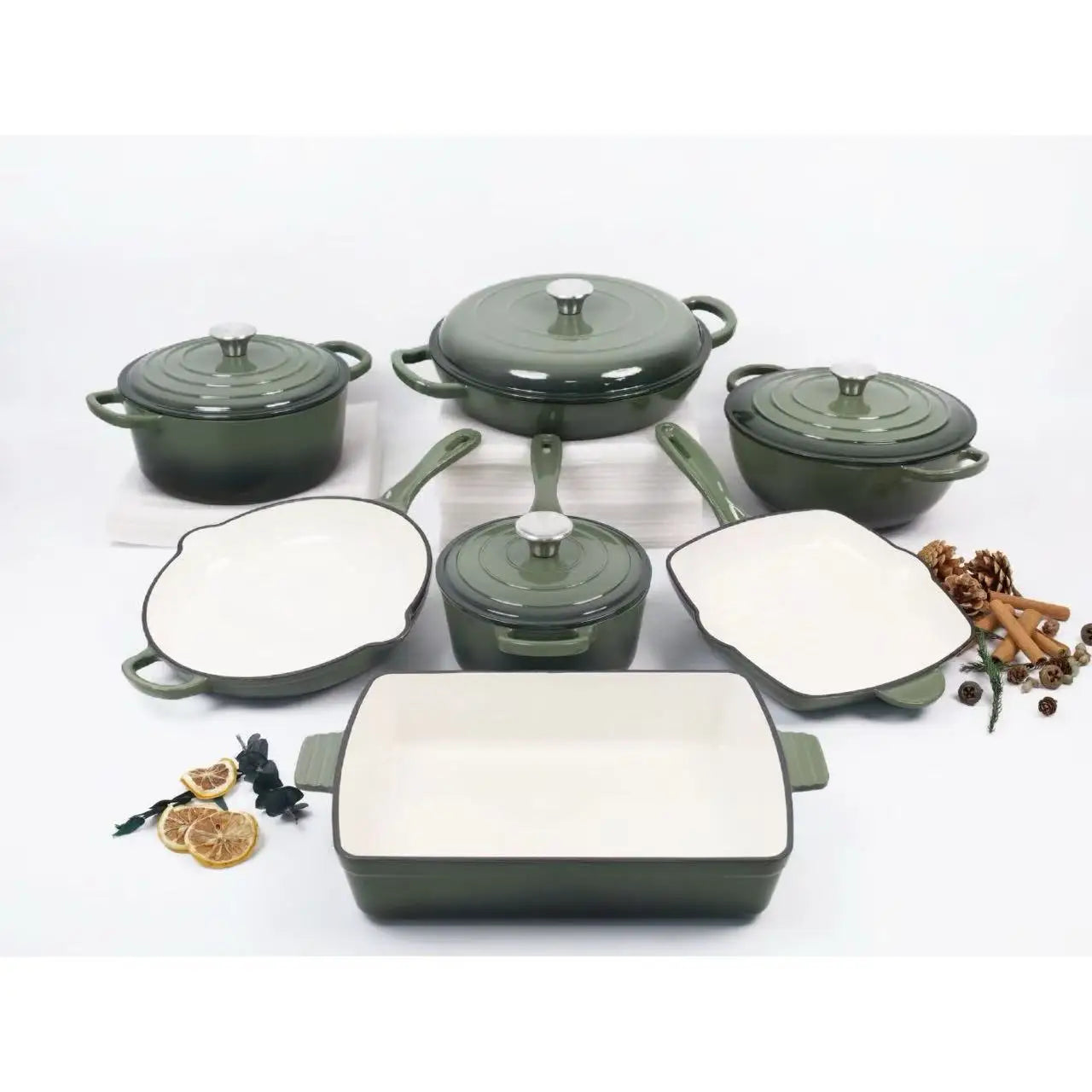 Custom 30CM Minimalist Kitchen Casserole Modern Enameled Cast Iron Pots Pans Induction Dutch Oven Made of Metal