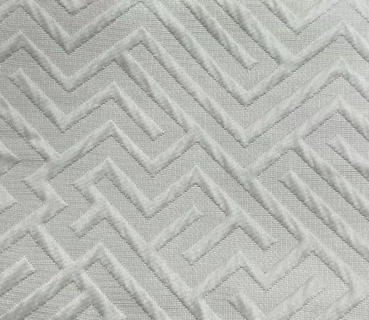 High Quality Jacquard Yarn Dyed Fabric Geometry Patterns Anti-Static Wholesale Sofa Upholstery with Woven Technique