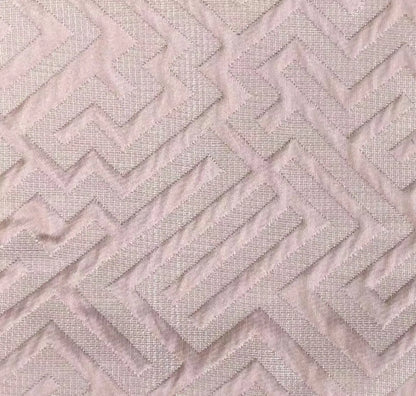 High Quality Jacquard Yarn Dyed Fabric Geometry Patterns Anti-Static Wholesale Sofa Upholstery with Woven Technique