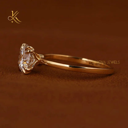 Luxurious Classic Lab Grown Diamond Wedding Band with 14K Gold Plating Silver 1.5-2.0 Carat IGI Certified for Couples
