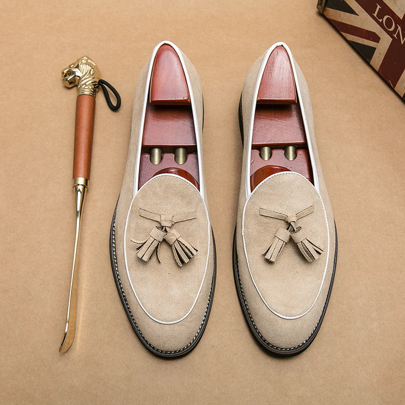 Green Color Faux Suede Breathable Logo Custom Available Wholesale Tassels Loafers Shoes for Men