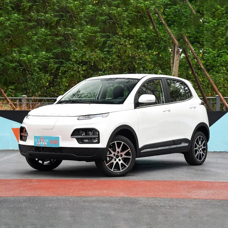 Yuehu 5-Door 5-Seater Electric SUV New EV Car with 300km-330km Range for Adults New Energy Automobile
