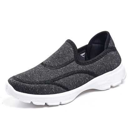 Old Beijing Cloth Shoes Wholesale Mother's Footwear Non-slip Soft Bottom Cheap Walking Casual Shoes Women