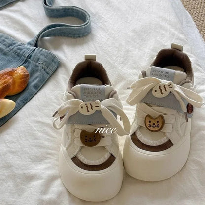 Women Trendy White Bread Shoes, 2025 Summer Original Cat Fish Motif, Thick Sole Elevated All-match Casual Sports Board Sneakers