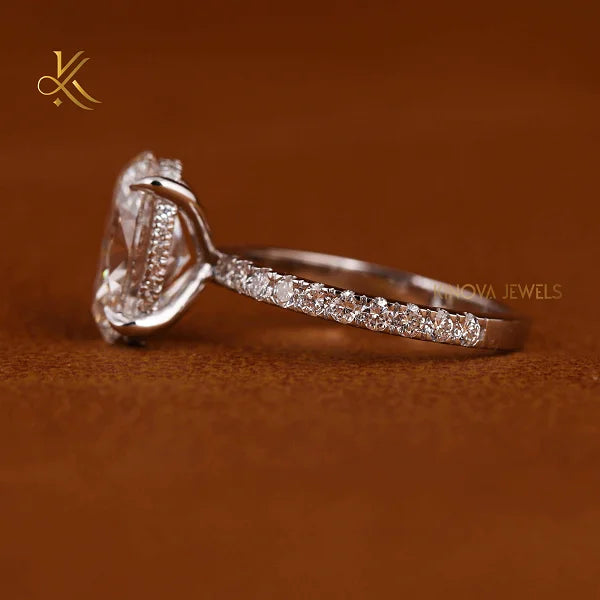 Beautiful Lab Grown Diamond Wedding Band With Dazzling Sparkle Perfect For Couples Seeking Elegant Jewelry