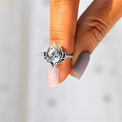 Q256 Lotus Flower Ring Women's Lab Created Cubic Zirconia Pear Shape Prong Setting Engagement Buddhist Fashion Rings