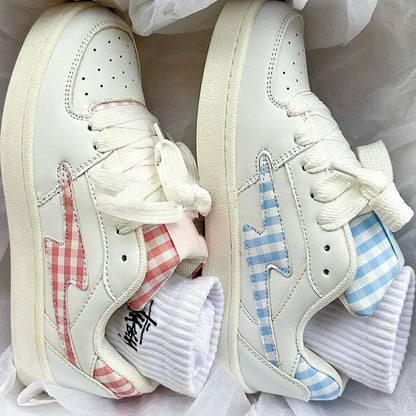 Ins Trendy Niche Versatile Board Shoes Women 2026 Spring Autumn Thick Sole Breathable Casual Bread White Shoes