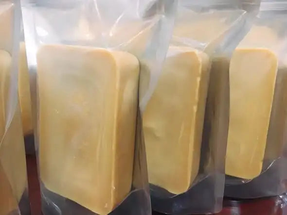 [B2B] Best Price Wholesale Raw Cocoa Butter 25KG Box/Bag Food Grade Cocoa Ingredients 70% Cocoa Content Baking Chocolate