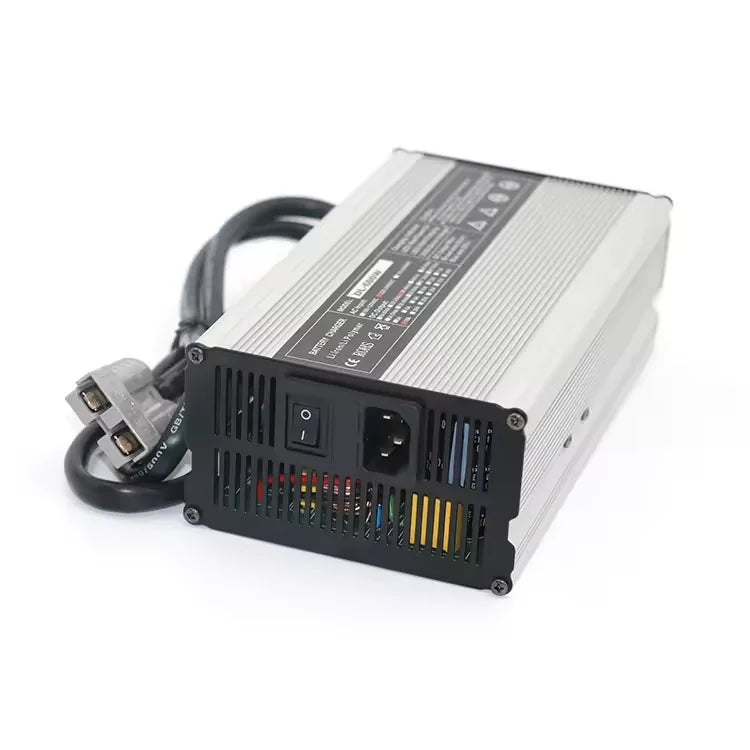 12V 15A 24V 10A 36 V6A 48V 5A 60V 4A 72V 3.5A 84V 2.5A Li Ion Battery Charger with Aluminium Shell for E-bike Chargers