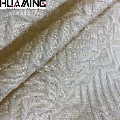 High Quality Jacquard Yarn Dyed Fabric Geometry Patterns Anti-Static Wholesale Sofa Upholstery with Woven Technique
