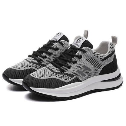 Spring Summer New Flying Ladies Sneakers Fashion Joker Running Mesh Breathable Casual Female Student Disposable Court Sneakers