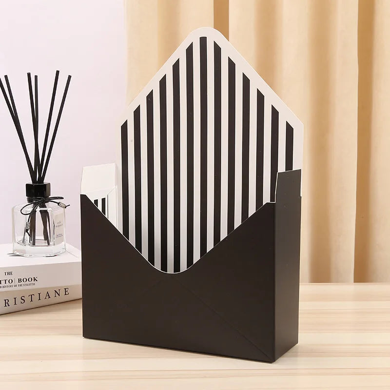 Yiwu China Suppliers Cheap Wholesale Folding Envelope Type Cardboard Paper Luxury Envelope Flower Packing Box for Mother's Day