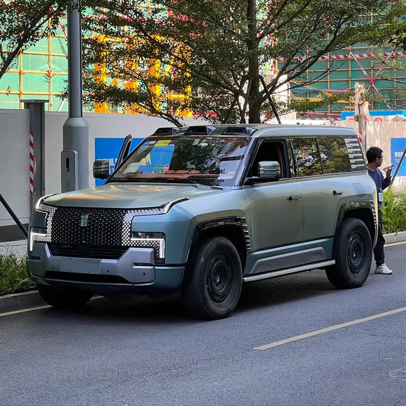 Deposit 2024 BYD Yangwang U8 Luxury Four Motor 4wd Byd U8 Hybrid SUV New Energy Vehicles Electric Car