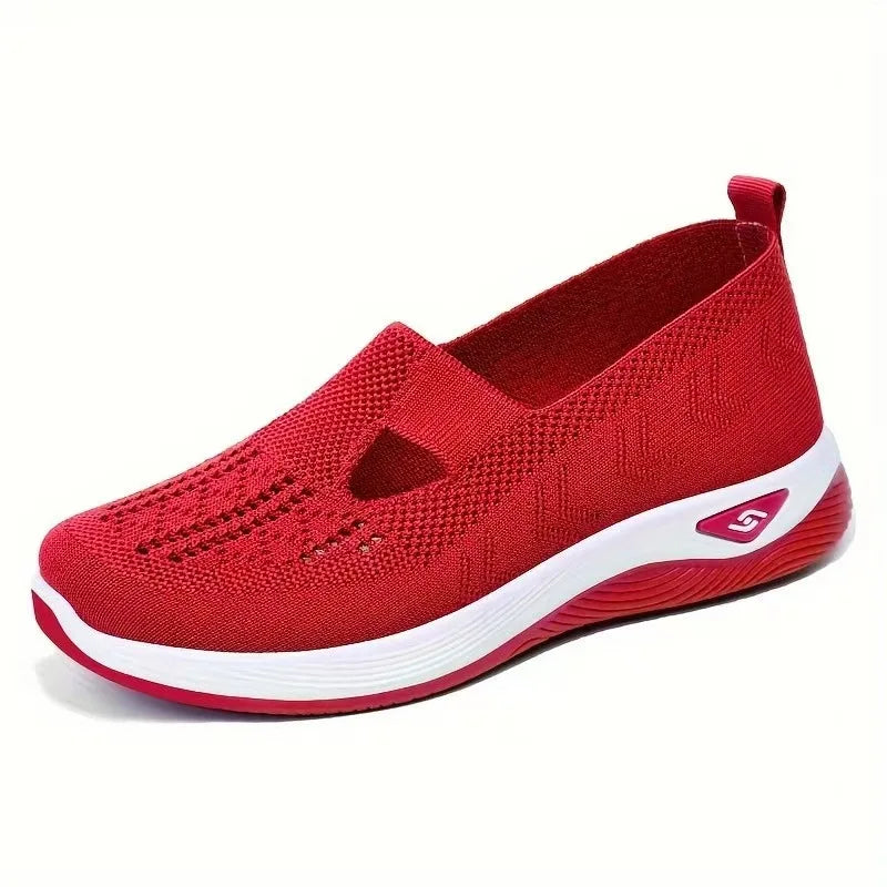 NY 2025 New lightweight summer breathable soft soled cloth shoes