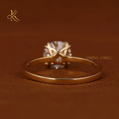 Luxurious Classic Lab Grown Diamond Wedding Band with 14K Gold Plating Silver 1.5-2.0 Carat IGI Certified for Couples