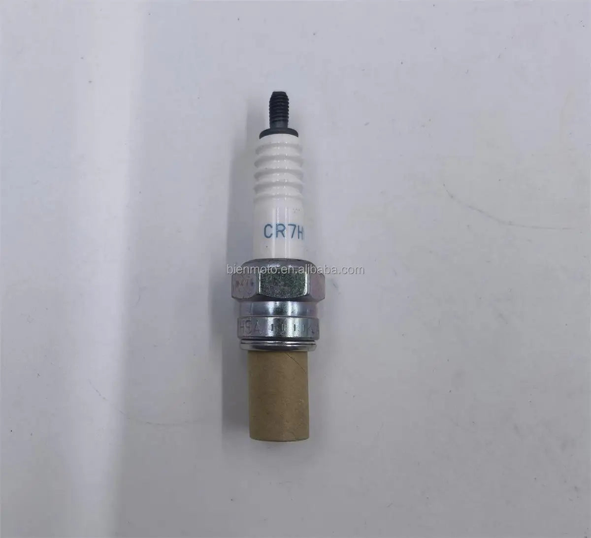 Delivery Within 12 Hours Ready to Ship C7E Spark Motorcycle Spark Plug  Bujia Para Moto for DPR7EA-9 CR7HSA