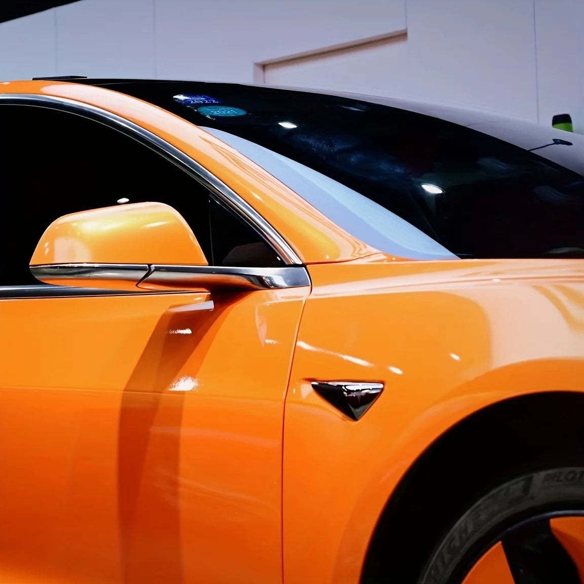 High-quality Pet Vinyl Film PET Iridescent Sunshine Orange Full Car Paint Wrapping Film 1.52 M* 18 m Stretchable Packaging